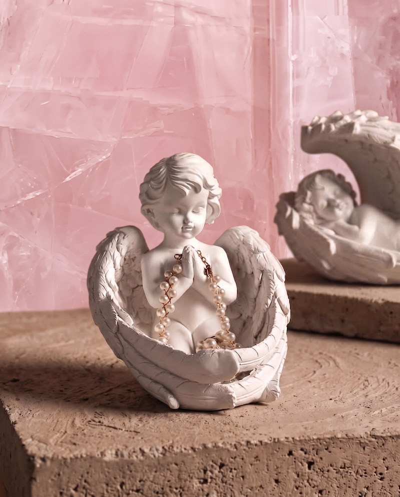 Decorative Resin Angel – Art & Elegance