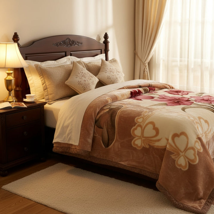 Plaid Douillet à Fleurs Roses – Confort & Style